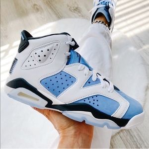 Nike air jordan 6 retro sneakers